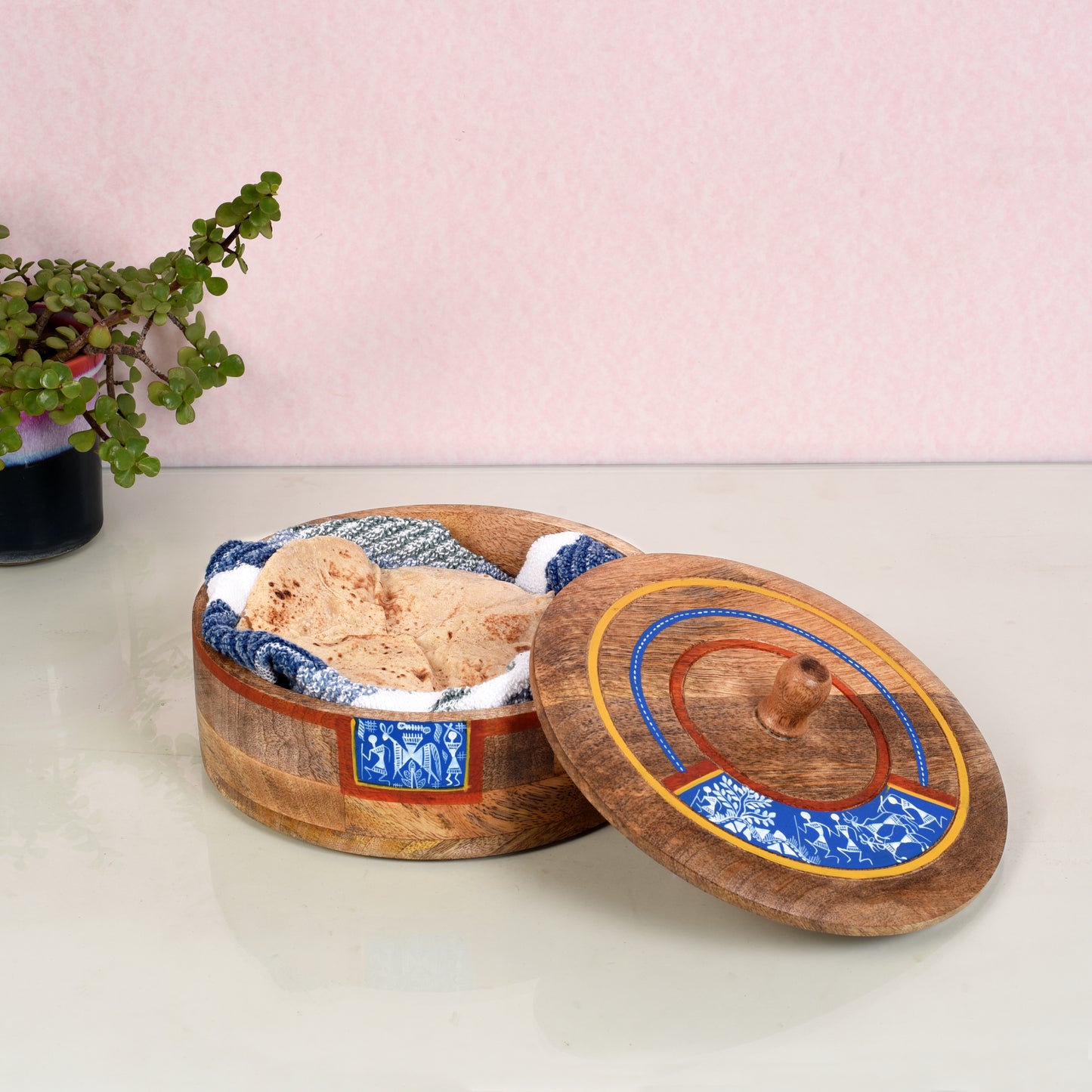 Warli Paratha Box
